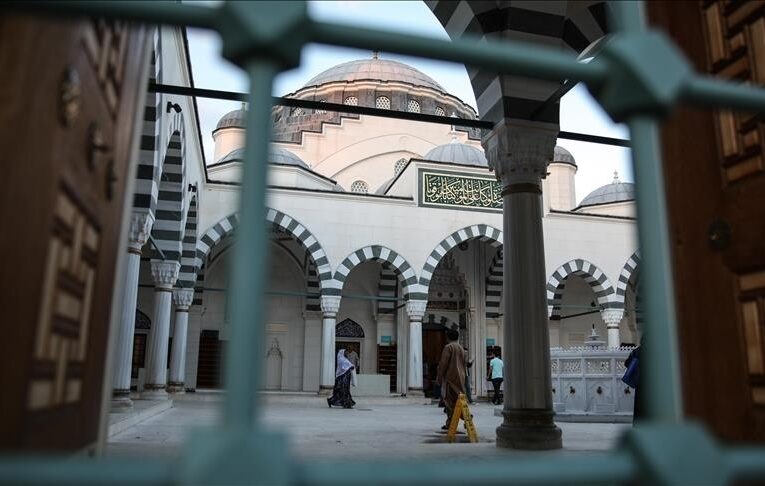 Raport: Numri i xhamive vazhdon të rritet në SHBA